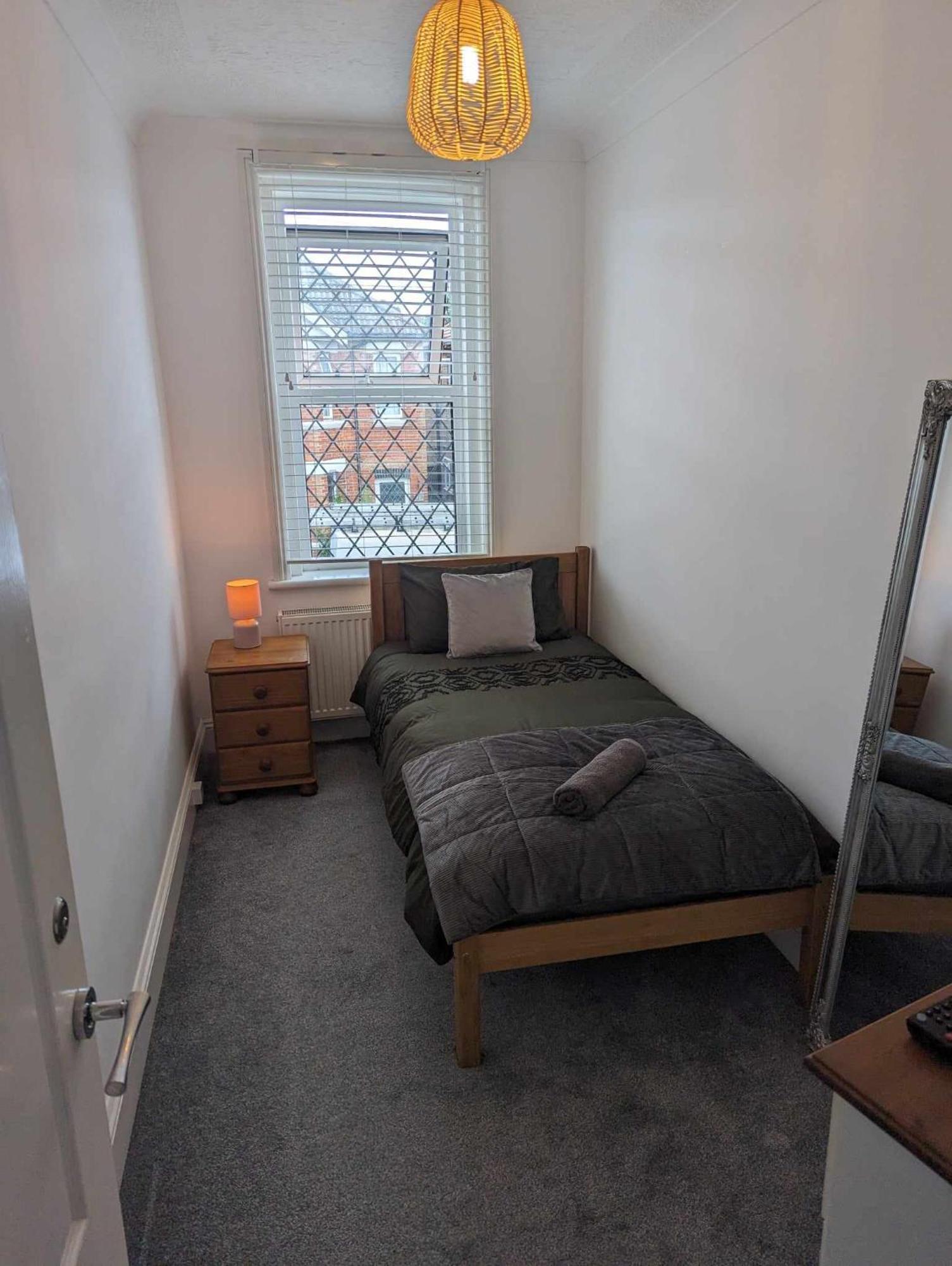 Cosy Bee And Apartment 본머스 외부 사진