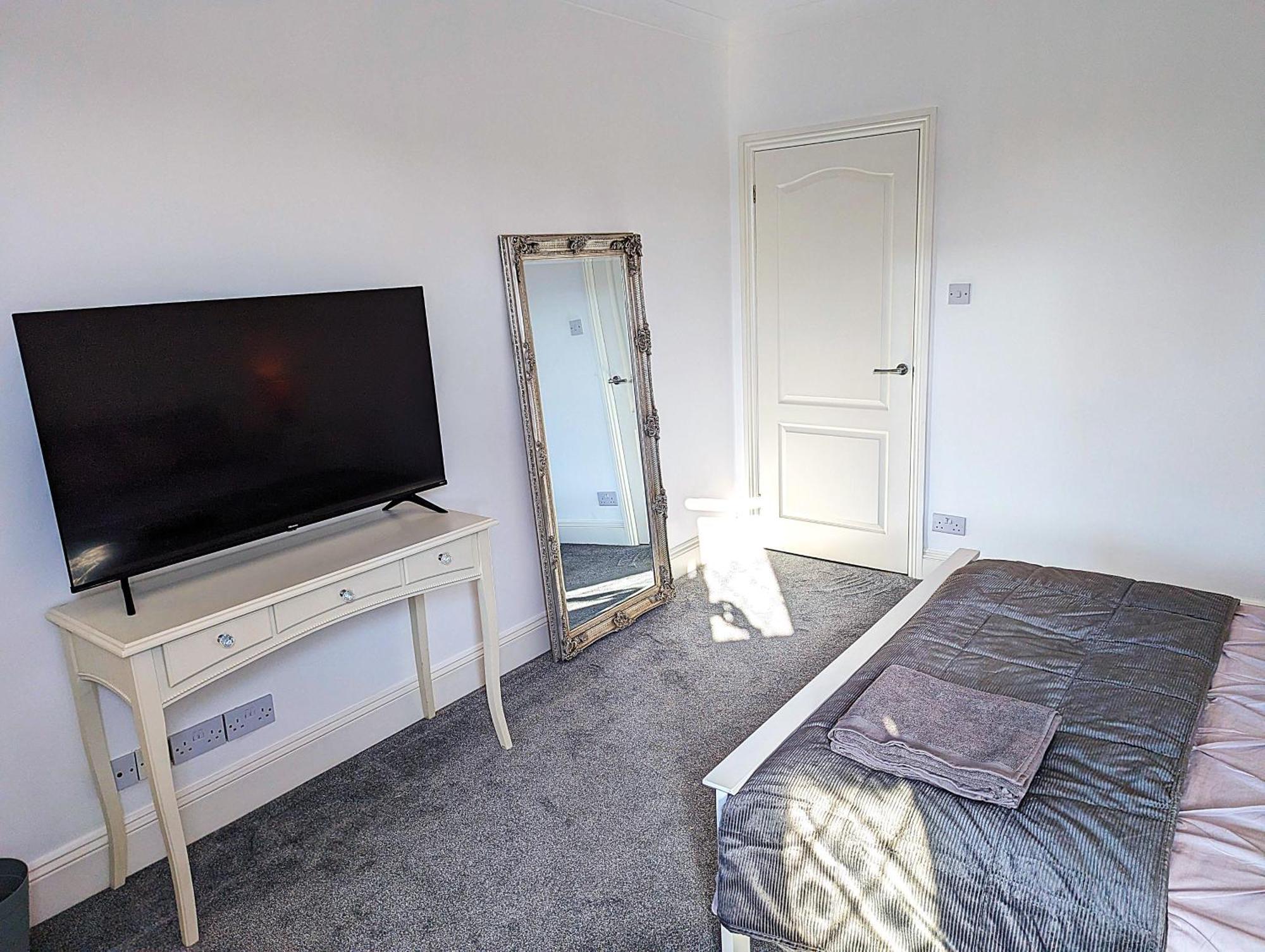 Cosy Bee And Apartment 본머스 외부 사진
