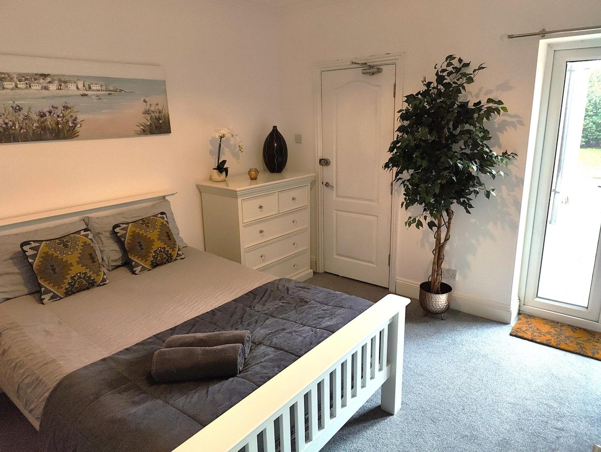 Cosy Bee And Apartment 본머스 외부 사진